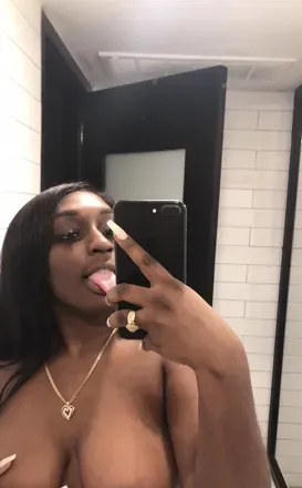 OnlyFans account  xtrakream avatar 1