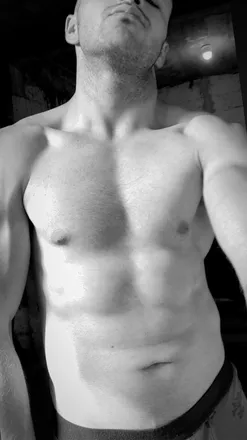 OnlyFans cuenta rubendhario header 2