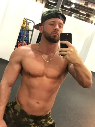 OnlyFans cuenta rossrayn avatar 1