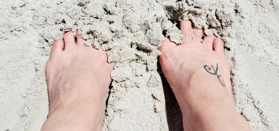 OnlyFans cuenta feetcreationsbylynn header 2
