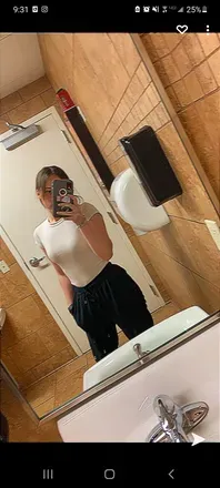 OnlyFans cuenta littlelucy1234 avatar 1