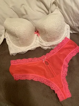 OnlyFans cuenta thepantymilf2 avatar 1