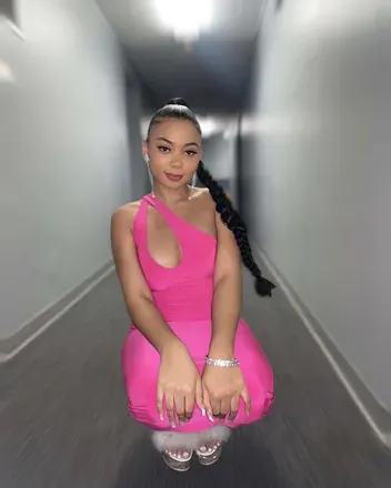 OnlyFans cuenta roserenee0 avatar 1