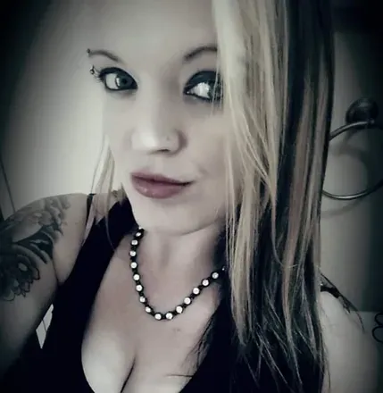 OnlyFans cuenta nikkig8706 avatar 1