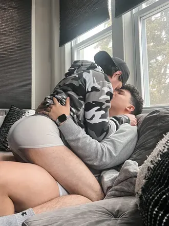 OnlyFans account  keyandmax avatar 1