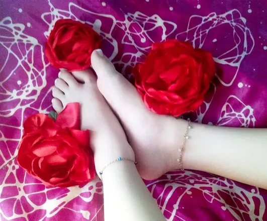 OnlyFans cuenta magicalsailorfeet header 2