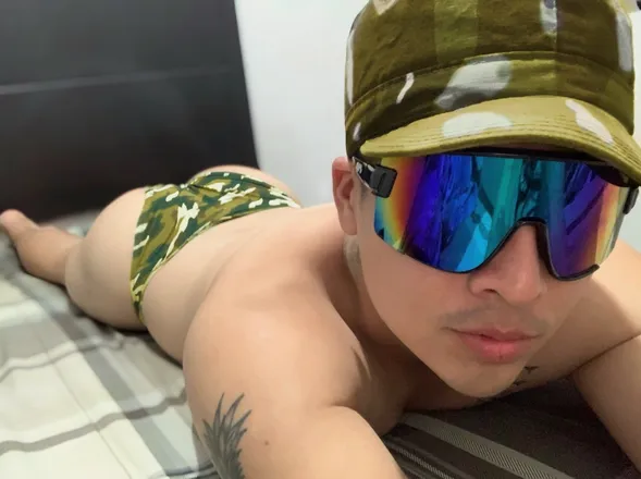 OnlyFans cuenta royser22 header 2