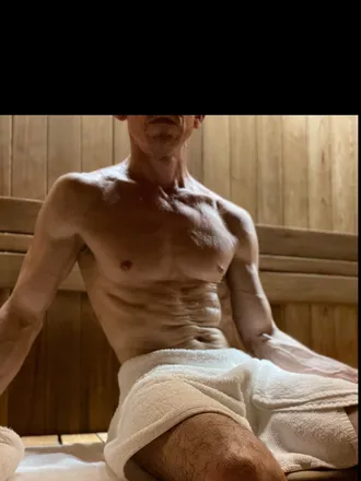 OnlyFans cuenta hung_discreet previous_headers_1 3