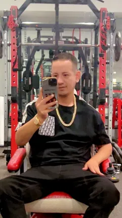 OnlyFans cuenta xxcarlitoswayxx header 2