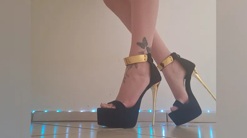 OnlyFans cuenta your_dirty_littlesecret1 header 2