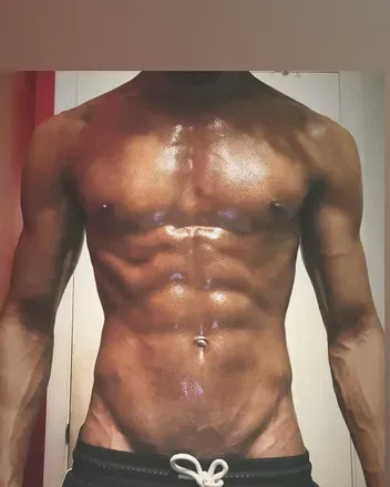 OnlyFans account  zair_benderova avatar 1
