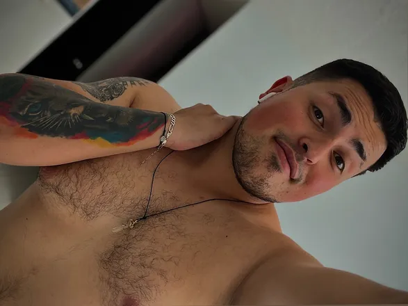 OnlyFans cuenta camilorugge20 header 2