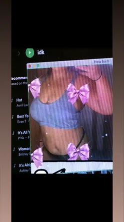 OnlyFans account  shessocoquette header 2