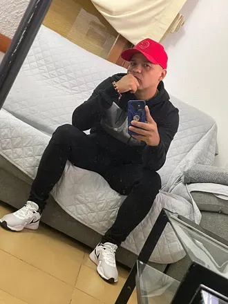 OnlyFans account  u117949631 avatar 1