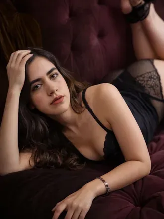 OnlyFans cuenta emily-love header 2
