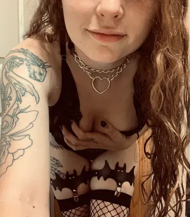 OnlyFans cuenta brujarobyn avatar 1
