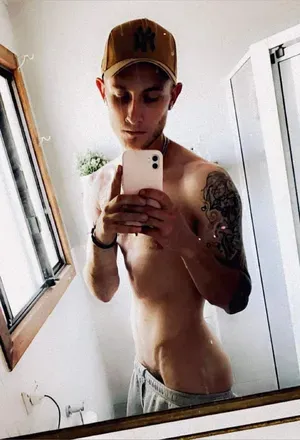 OnlyFans account  usercam1 avatar 1