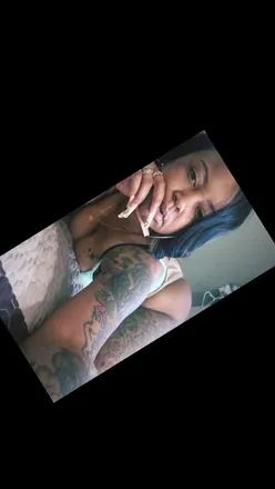 OnlyFans account  mizz305 header 2