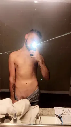 OnlyFans account  guythomas18 avatar 1