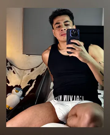 OnlyFans cuenta lorenzo.3 avatar 1