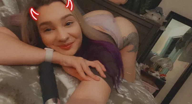 OnlyFans cuenta kisstennicole avatar 1