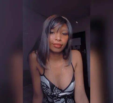 OnlyFans cuenta thescarletbitch77 avatar 1