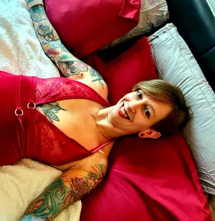 OnlyFans cuenta mistressinkedandsissy header 2