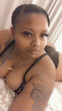 OnlyFans cuenta bigbootyjudyxoxoxo header 2