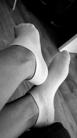 OnlyFans cuenta laurieruiz header 2