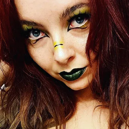 OnlyFans account  foxfiremischief avatar 1