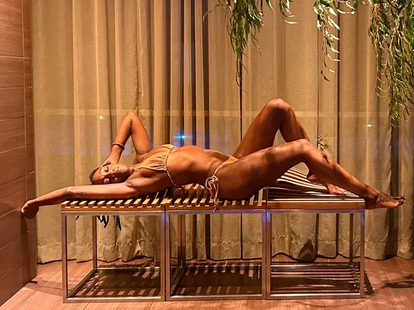 OnlyFans cuenta taboo_tease header 2