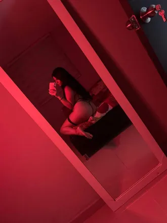 OnlyFans account  victoria_rodriguezz header 2