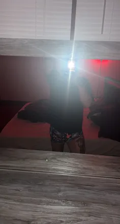 OnlyFans cuenta aleckontos header 2
