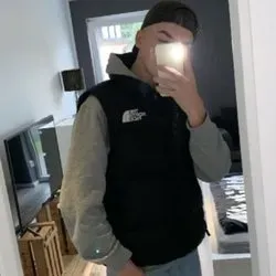 OnlyFans account  raptinq avatar 1