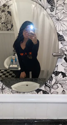 OnlyFans account  prettypeyt2000 header 2