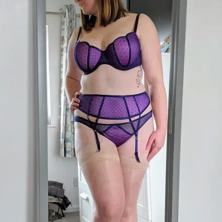 OnlyFans account  thenaughtycountryside avatar 1