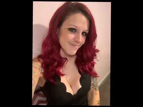 OnlyFans cuenta hotmom34 header 2
