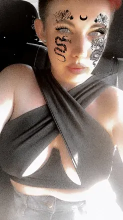OnlyFans cuenta altgirlkealy95 avatar 1