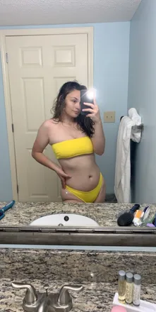 OnlyFans cuenta mackenziedyson1 header 2