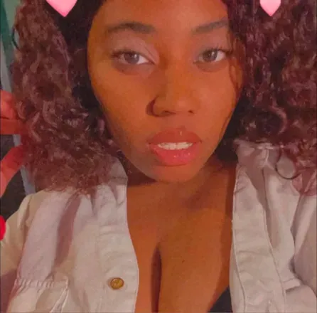 OnlyFans cuenta goldenprincess96 avatar 1