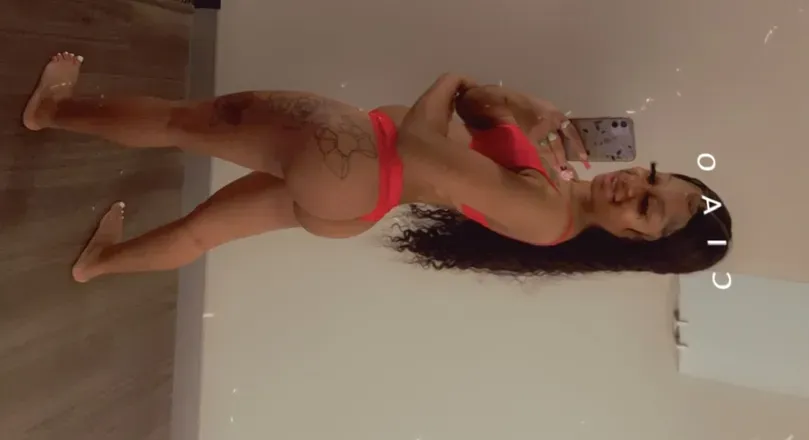 OnlyFans cuenta carlyyyy header 2