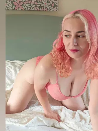 OnlyFans account  honestlybecky_vip header 2