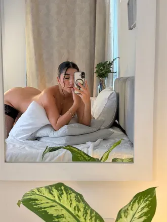 OnlyFans cuenta hannaosmodel1 header 2