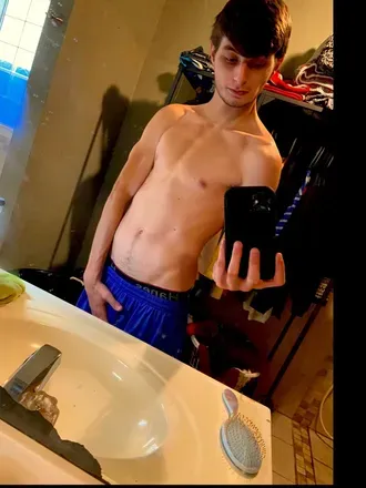 OnlyFans account  caesar1998 avatar 1