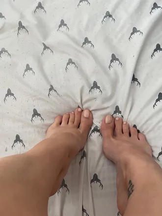 OnlyFans cuenta smallcutetoes header 2