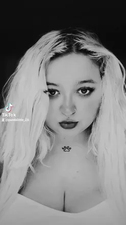 OnlyFans cuenta tattooblond09 header 2