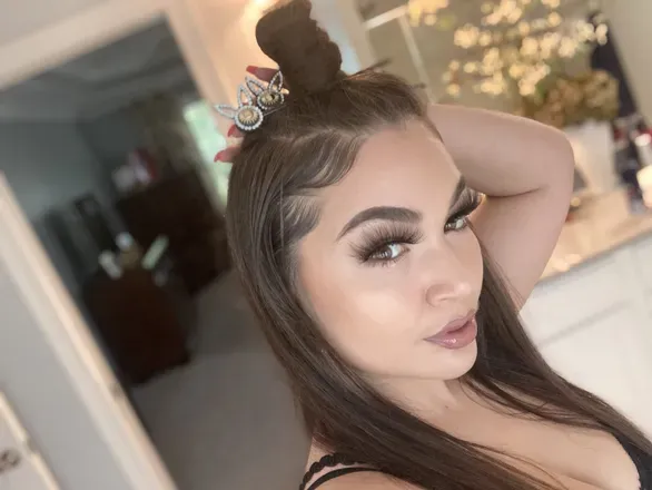 OnlyFans cuenta aina19 avatar 1