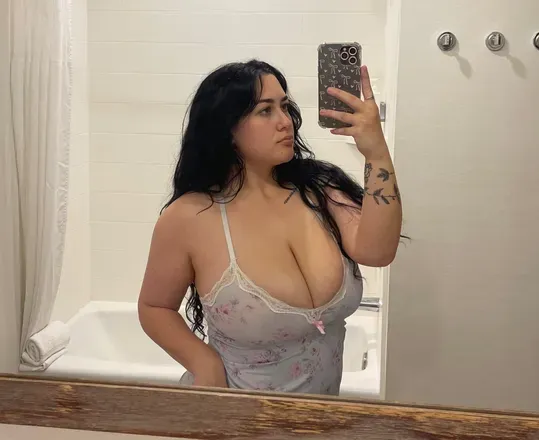OnlyFans cuenta thiccpeyy header 2
