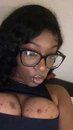 OnlyFans cuenta theeluvlylacey avatar 1