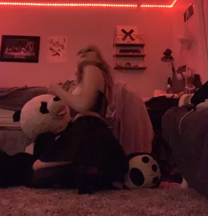 OnlyFans cuenta softlysobbing avatar 1